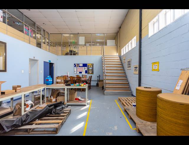 398M² BUILDING FOR SALE IN MARCONI BEAM INDUSTRIA